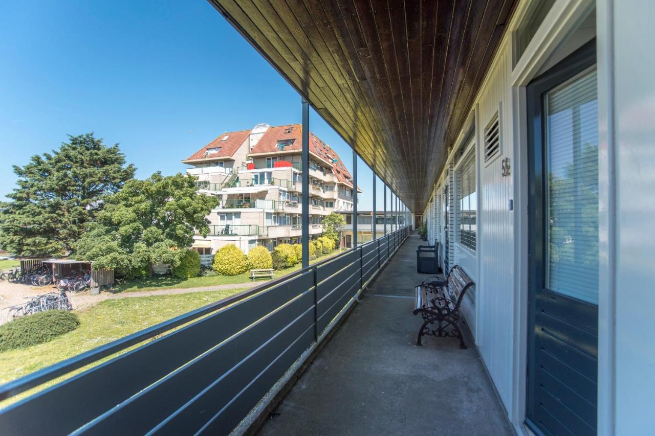 Blue Shell With Private Parking Garage Apartment Зандвоорт Екстериор снимка
