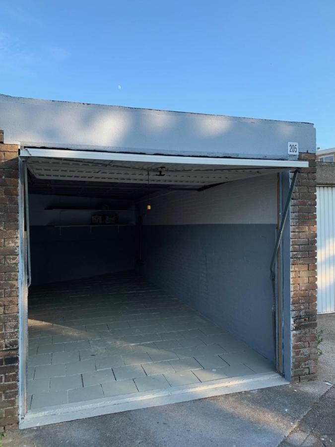 Blue Shell With Private Parking Garage Apartment Зандвоорт Екстериор снимка